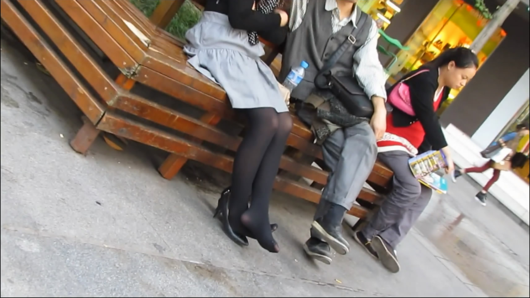 streetsnapshoep[][20181209 200753 9]